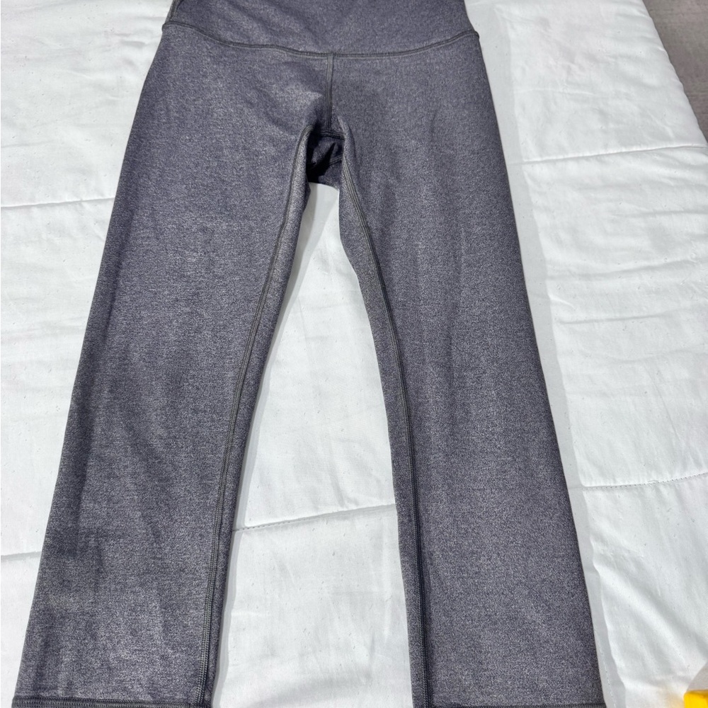 Woman’s size 6  Lululemon Charcoal Leggings